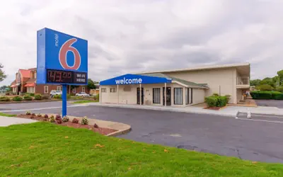 Travelodge by Wyndham Norfolk Airport