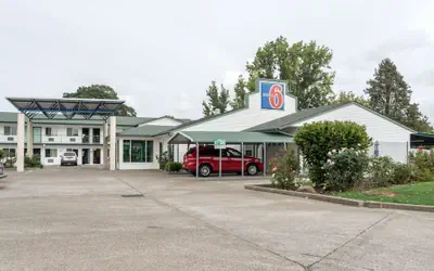 Motel 6 Albany, OR
