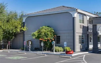 The Orchard Hotel Ukiah Mendocino County