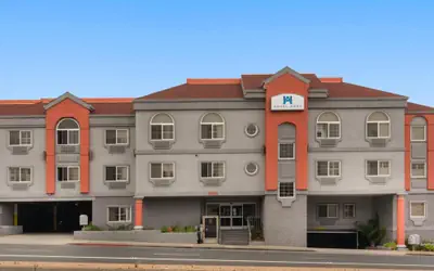 Hotel Aura SFO