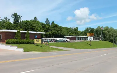 Budget Host Crestview Inn
