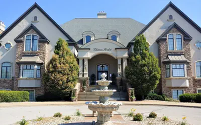 Chateau Avalon Hotel & Spa