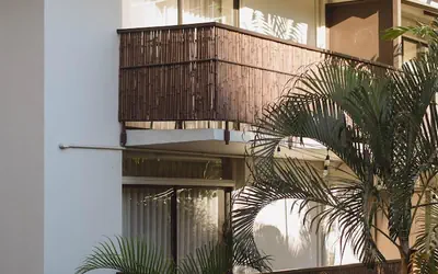 White Sands Hotel