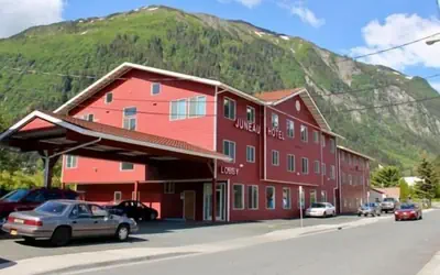 Juneau Hotel