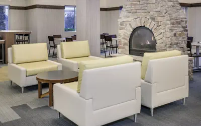 Holiday Inn Express & Suites Riverhead - Long Island by IHG