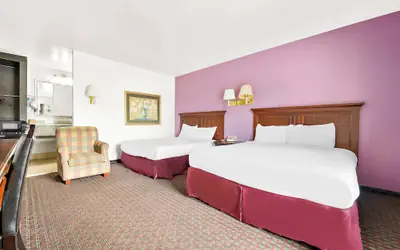 Capitol Inn And Suites