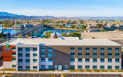 Holiday Inn Express & Suites Lake Havasu - London Bridge by IHG