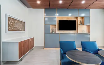 Holiday Inn Express Suites Van Buren-Ft Smith Area by IHG