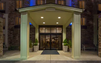 Holiday Inn Express Hotel & Suites NEWPORT by IHG
