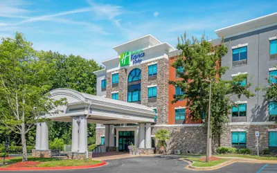 Holiday Inn Express & Suites Clemson by IHG