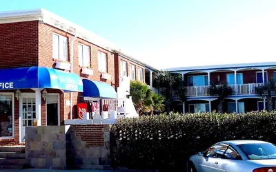Colonial Inn Motel