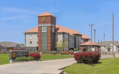 La Quinta Inn & Suites by Wyndham Hillsboro