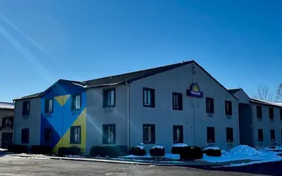 Days Inn by Wyndham Lincoln, IL/Route 66