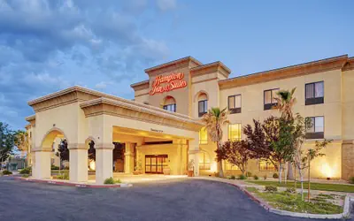 Hampton Inn & Suites Lancaster