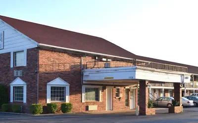 Claremore Motor Inn