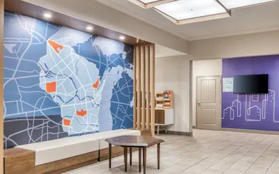 Holiday Inn Express & Suites Green Bay East by IHG