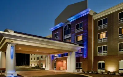 Holiday Inn Express Hotel & Suites Raleigh SW NC State by IHG