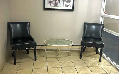 Apm Inn & Suites