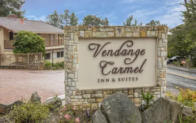 Vendange Carmel Inn & Suites