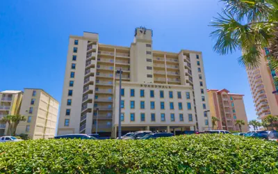 Boardwalk Condos by Hosteeva