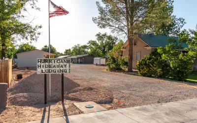 Hurricane Hideaway Lodging