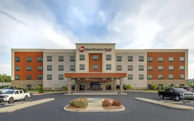 B/W Plus Elizabethtown Inn & Suites