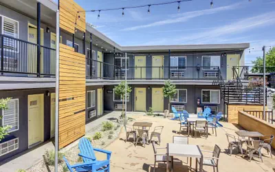 Americana Modern Hotel
