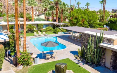 Desert Hills - 21 and Over - A Town & Desert Boutique Hotel