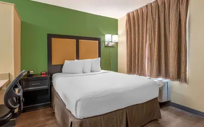 Extended Stay America Select Suites - Chicago - Lombard - Oakbrook