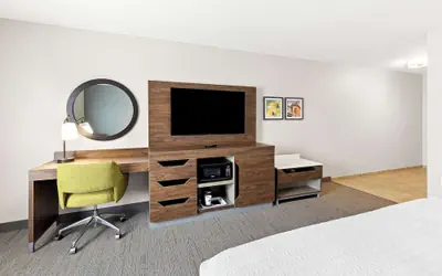 Hampton Inn & Suites Canton