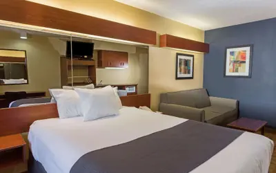 Microtel Inn & Suites by Wyndham Hillsborough