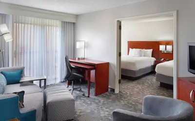 Courtyard by Marriott Fayetteville