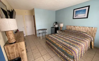 Beach Colony Motel