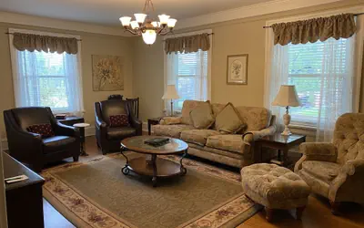 Inn at 835 Boutique Hotel