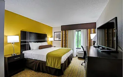 Best Western Plus Hanes Mall