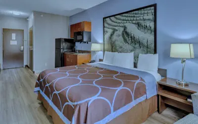 Super 8 by Wyndham Smithfield-Selma