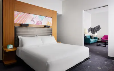 Aloft by Marriott Leawood-Overland Park