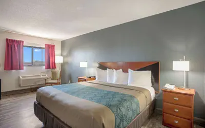 Econo Lodge Cedar Rapids South