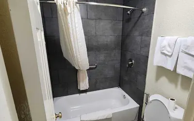 Green Garden Inn
