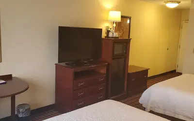 Hampton Inn & Suites Dayton-Airport