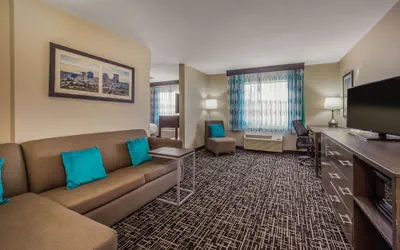 La Quinta Inn & Suites by Wyndham Fairborn Wright-Patterson