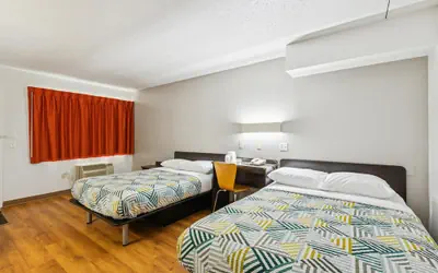 Motel 6-Piscataway, NJ
