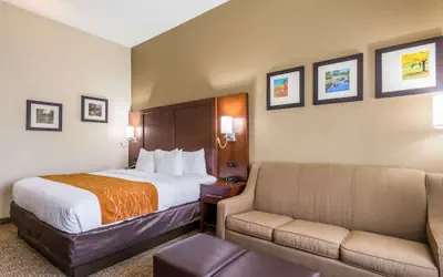 Comfort Inn & Suites Dayton North