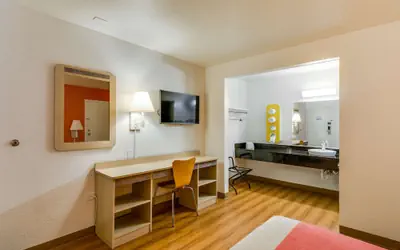 Motel 6 Schiller Park, IL - Chicago O'Hare