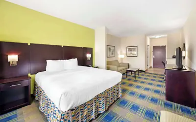 Best Western Plus Pratt