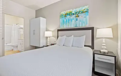 WaterWalk Extended Stay by Wyndham Kansas City - Overland Pk