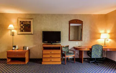 Hampton Inn and Suites Jamestown