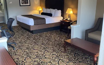 Mockingbird Inn & Suites