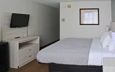 Quality Inn & Suites Syracuse - Carrier Circle
