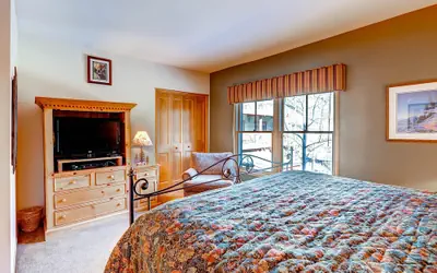 Jackpine & Black Bear Condos by Vail Resorts